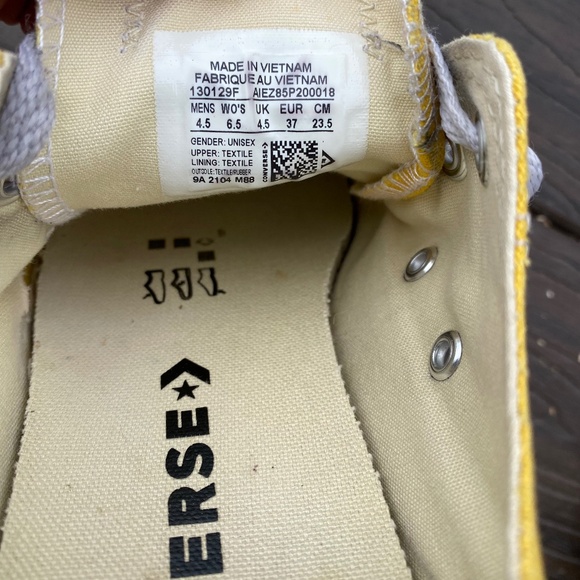 Converse Chuck Taylor All Star Unisex Yellow Low Top Shoes  - Size 4.5M/6.5W - Picture 3 of 3